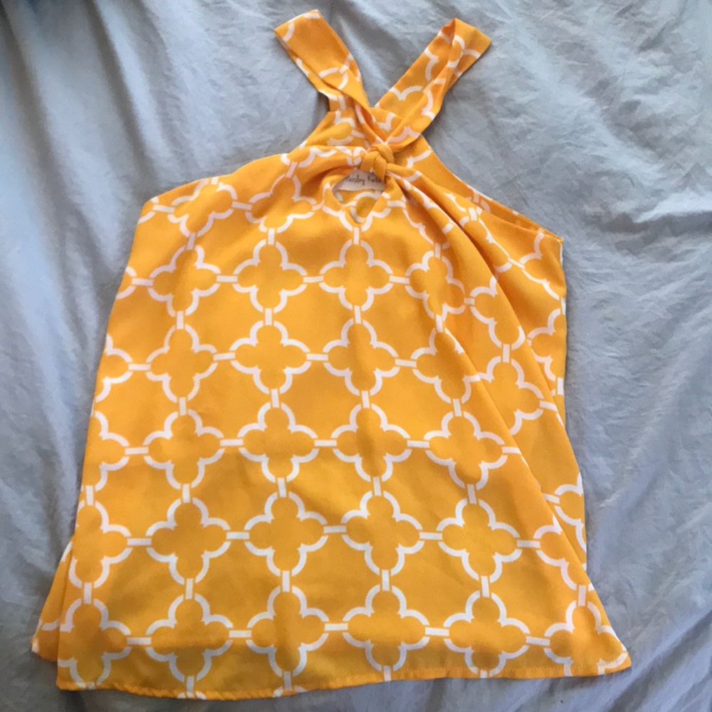 Cute summer top 💛